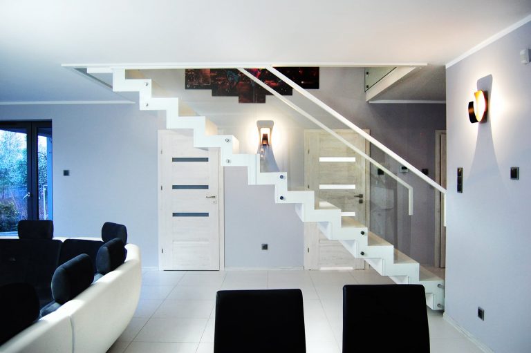 Jakie schody wybrać do swojego domu?